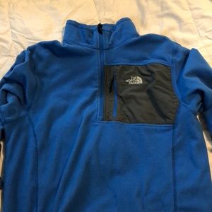 North face pull over